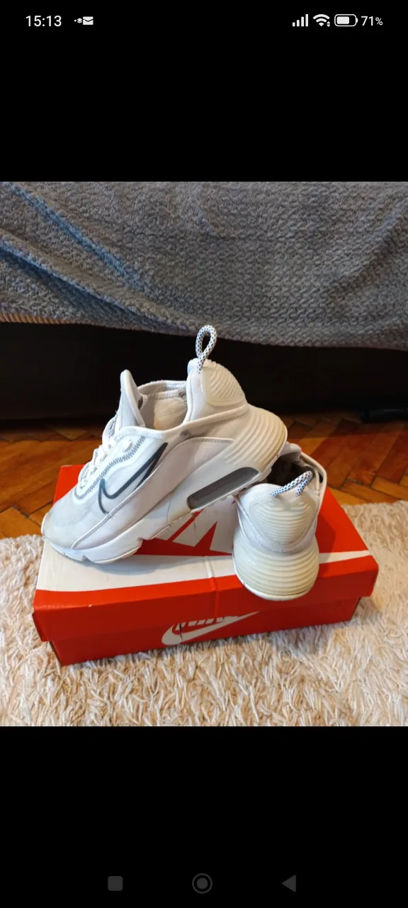 adidași Nike albi – Petrosani, Hunedoara