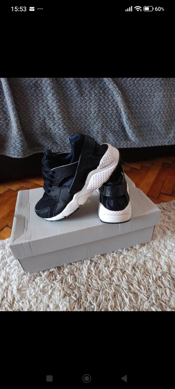 adidași Nike .. – fotografia 1 din 8
