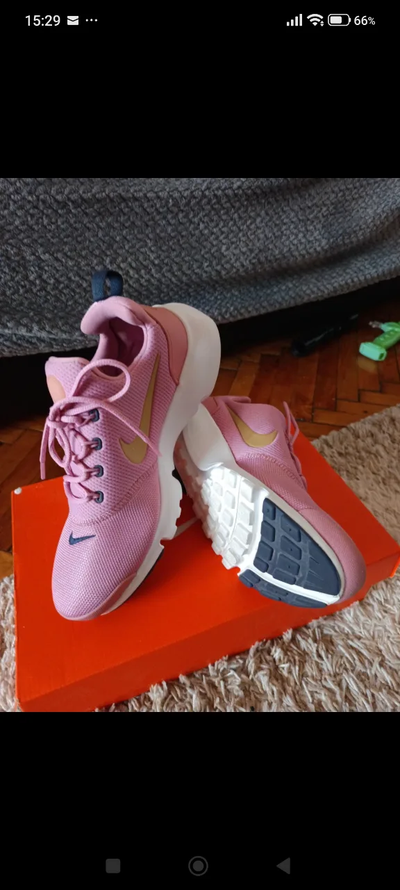 adidași Nike damă – fotografia 3 din 8