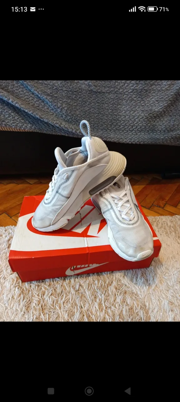 adidași Nike albi – fotografia 3 din 8