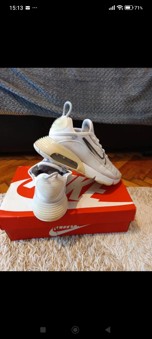 adidași Nike albi – fotografia 5 din 8