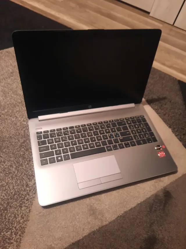 Hp Ryzen 3 Rami 8 GB DDR4 Ssd M2 128 Gb – fotografia 3 din 8