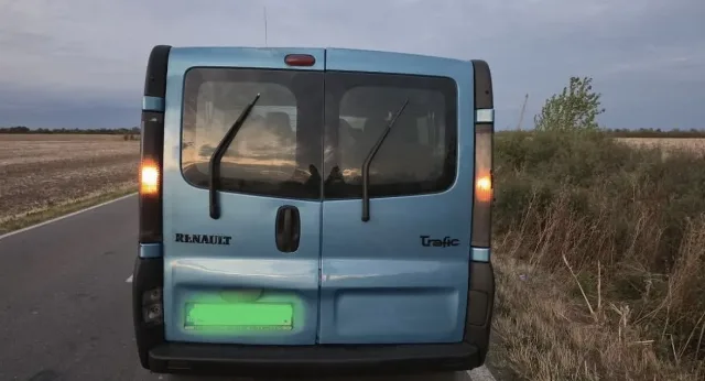 Se vinde Renault trafic 8+1 locuri – fotografia 7 din 8