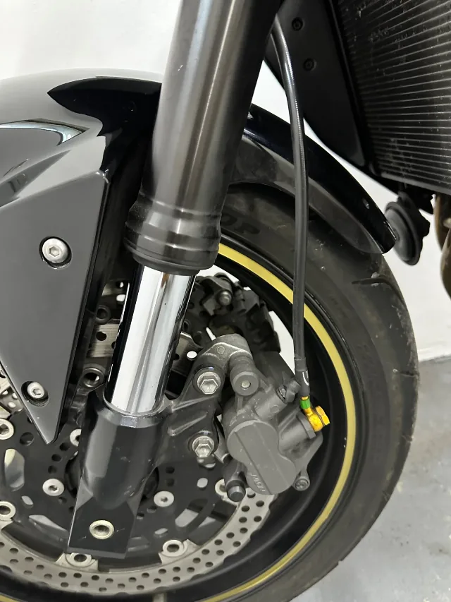 Kawasaki Z750. 2009. – fotografia 4 din 8