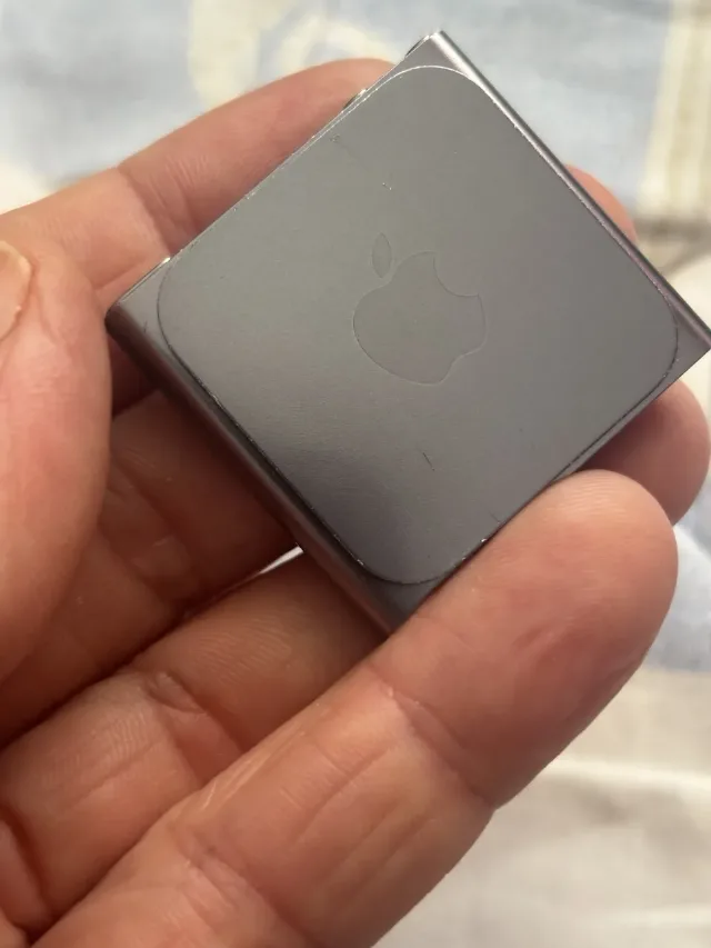 iPod Nano 6th , 32 Gb , căști , cablu USB magnetic ! – fotografia 6 din 6