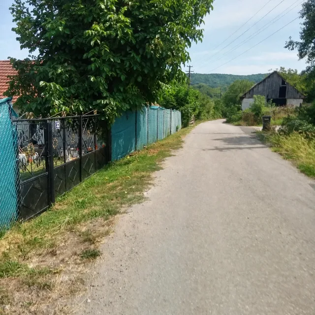 De vânzare casă la munte în jud Hunedoara – fotografia 2 din 6