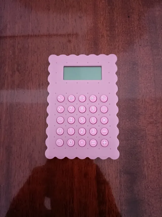 Calculator de birou – fotografia 3 din 5