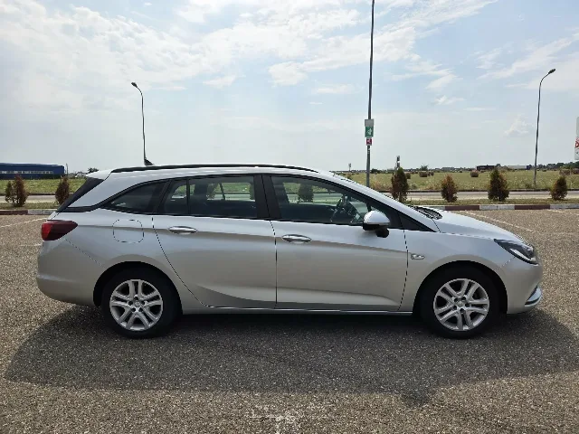 Vand Opel Astra K Sports Tourer 2019 – fotografia 3 din 8