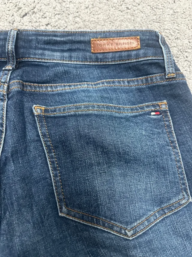 Blugi Tommy Hilfiger – fotografia 4 din 5