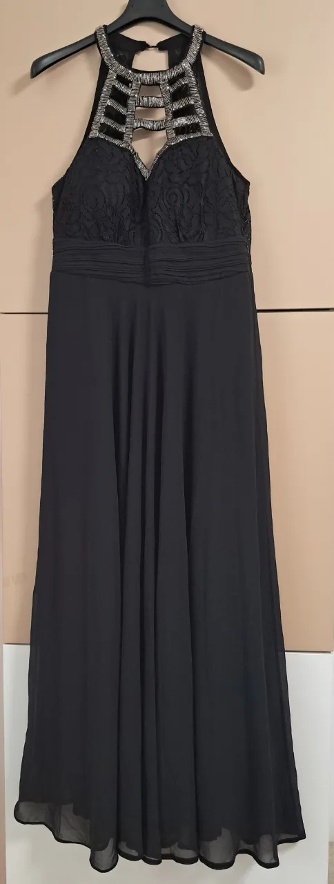 Vand rochie de ocazie neagra – fotografia 2 din 4