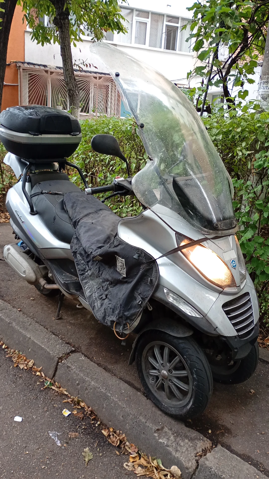 Scuter cu 3 roți Piagiio MP 3 – Iasi, Iași