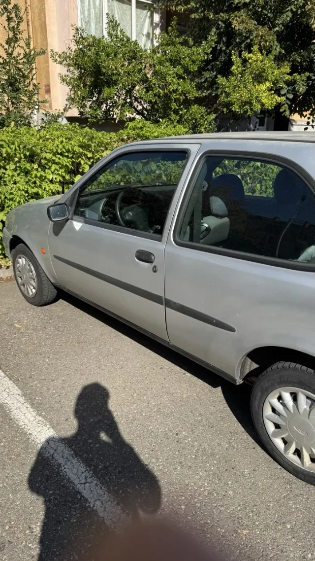 Ford Fiesta 1999 – fotografia 1 din 2