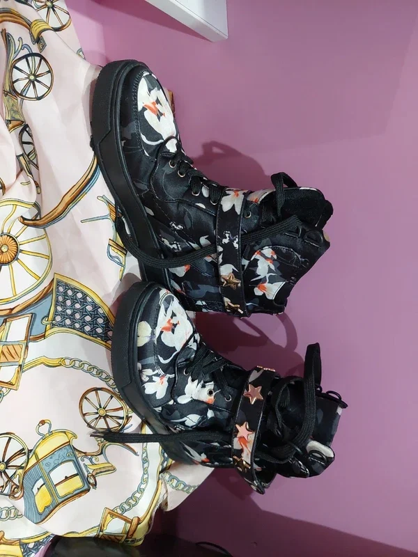 Sneakers cu imprimeu floral – fotografia 6 din 6