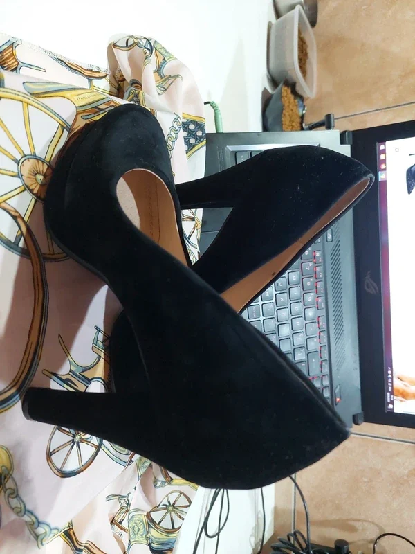 Pantofi negri cu toc și platformă Estil – fotografia 3 din 6