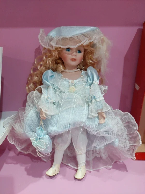 Păpușă vintage din porțelan Elisa by Teorema Collection, cu cutie originală – fotografia 3 din 4