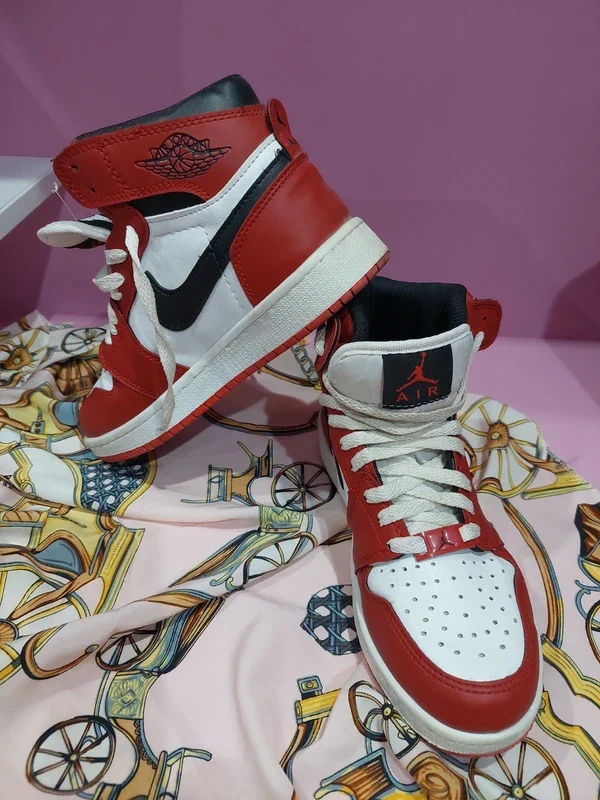 Bascheti Nike Air Jordan 1 Mid "Chicago'' – BRAILA, Brăila