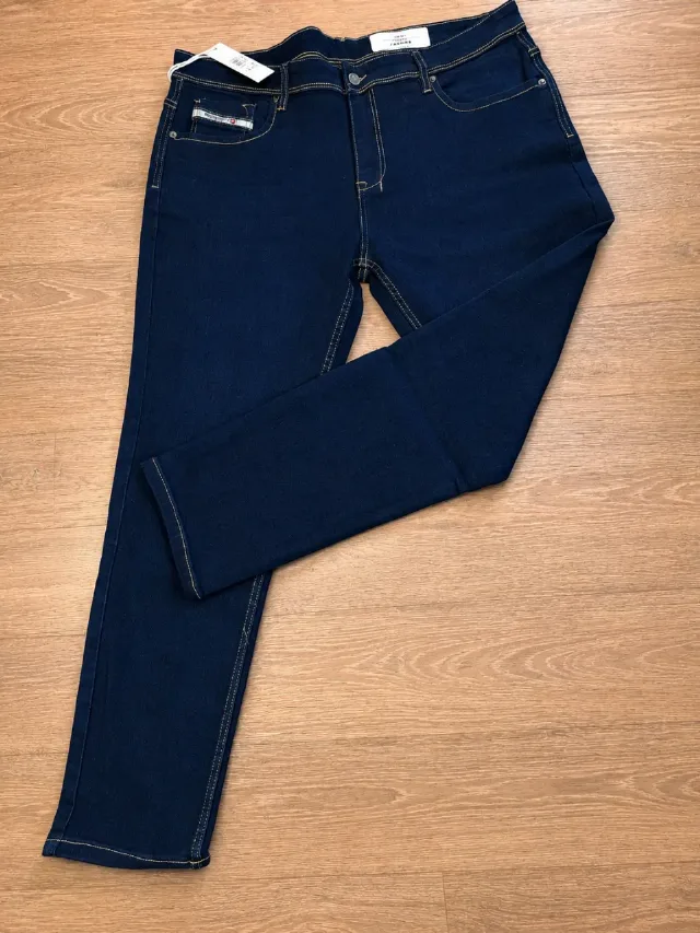 W38  Diesel Jeans Slim Fit For Men – Sector 3, București
