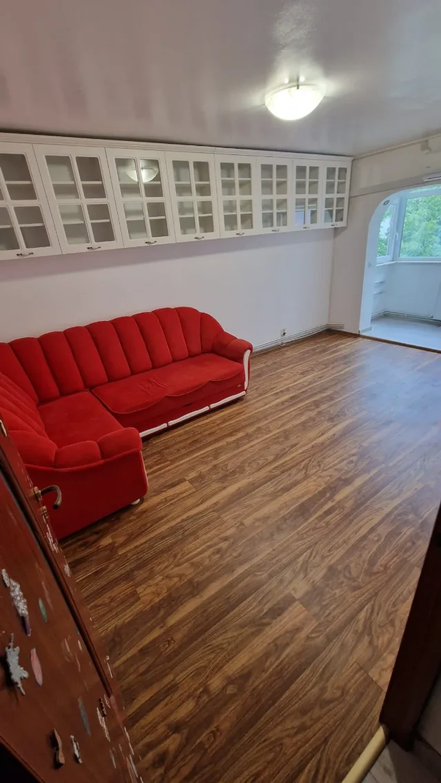 Vând apartament 3 camere, decomandat, in Galata 1 (str.Vamasoaia), Iasi, doua băi, mobilat/utilat, liber – fotografia 3 din 8