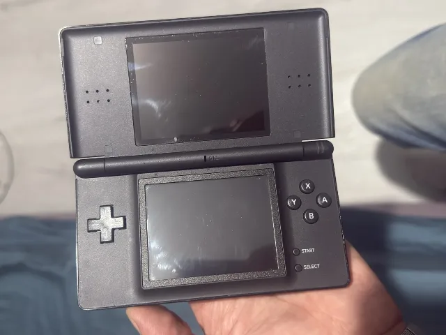 Nintendo DS lite de PIESE – fotografia 2 din 6