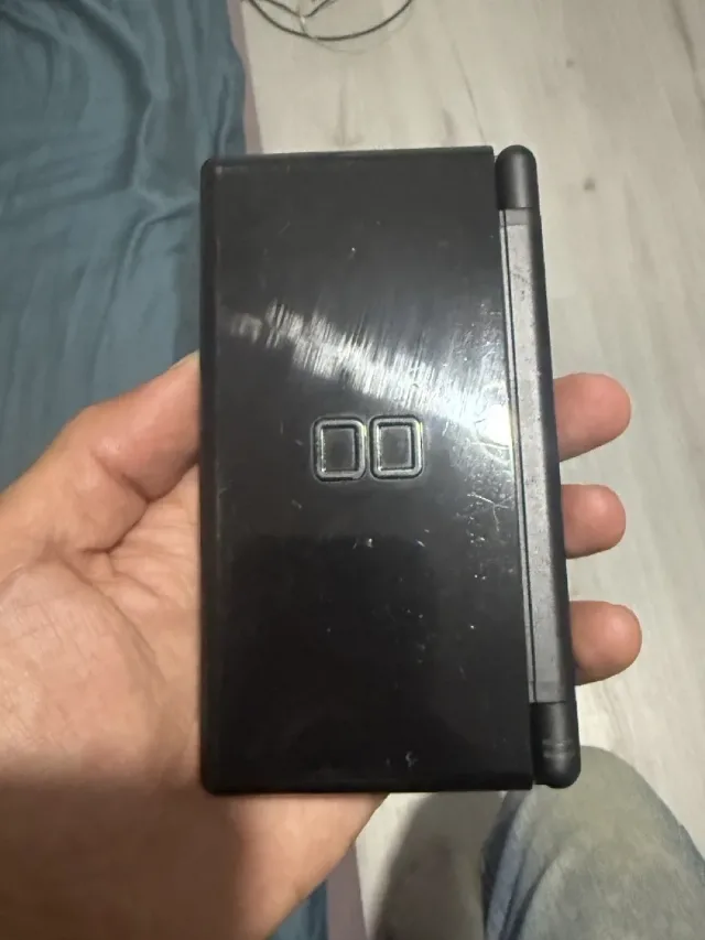 Nintendo DS lite de PIESE – fotografia 1 din 6