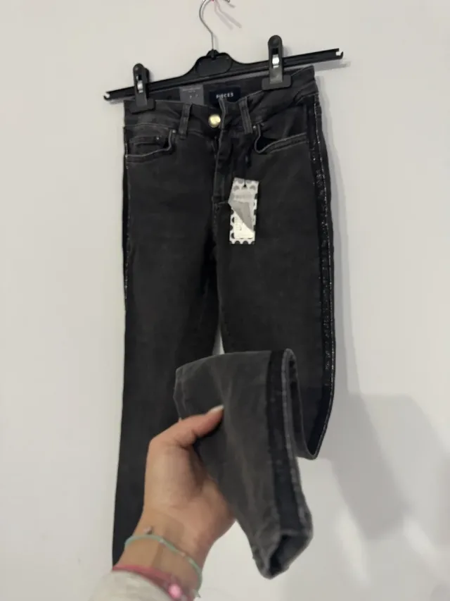 Blugi Pieces xxs noi – Pitesti, Argeș