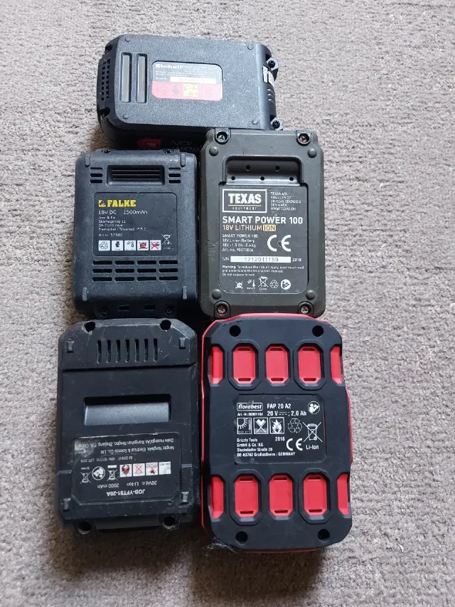 vînd acumulatori autofiletantă – fotografia 2 din 6