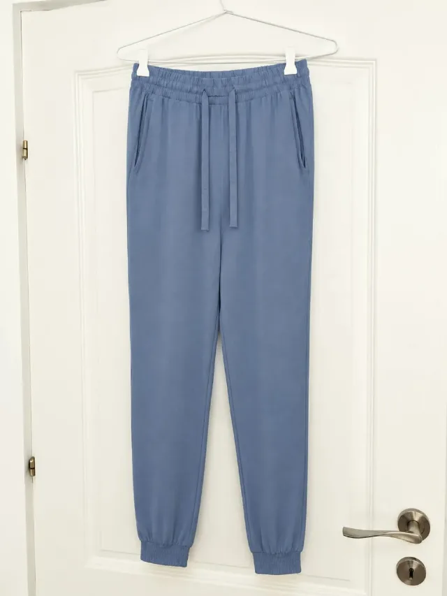 lot pantaloni impecabili – fotografia 2 din 3
