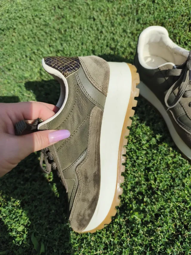 Adidași Zara , culoare kaki – Sector 2, București