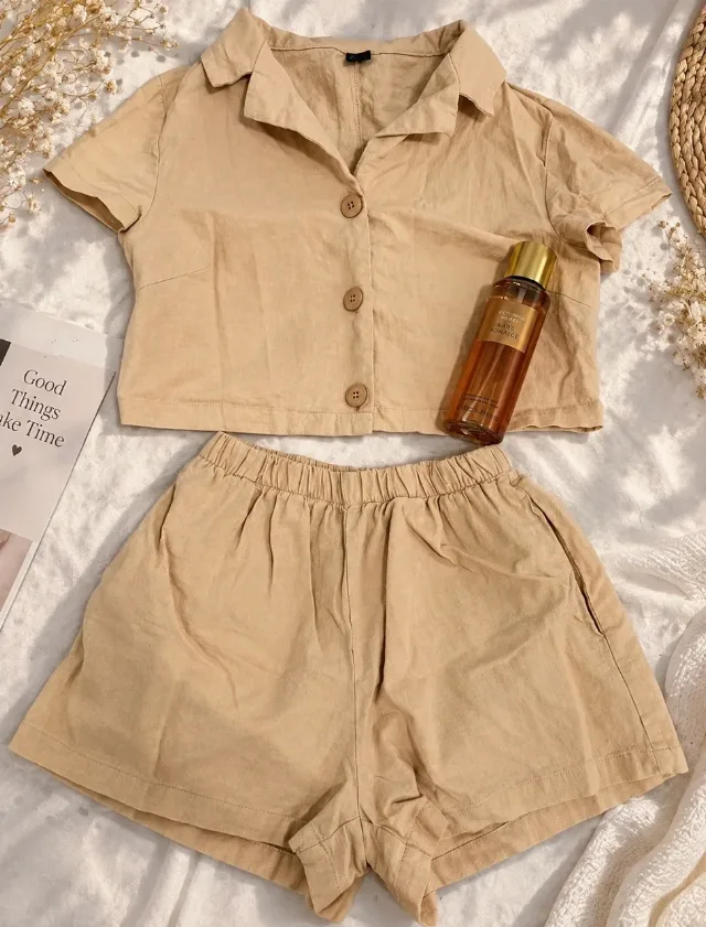 Compleu damă SHEIN 2 piese bej/nude, XS – cămașă + pantaloni scurți – Constanta, Constanța