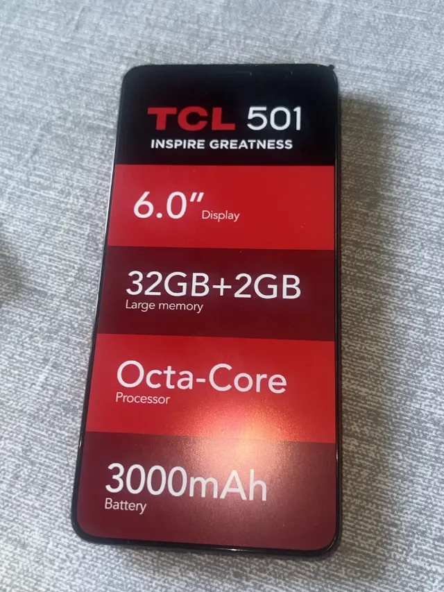 Telefon TCL 501 nou – fotografia 6 din 8