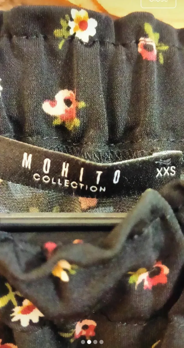 Top Mohito XXS/32 negru floral / umerii lăsați – fotografia 2 din 3