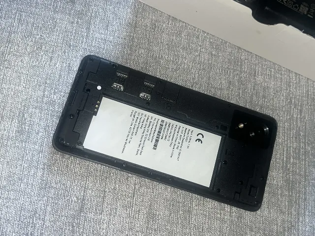 Telefon TCL 501 nou – fotografia 4 din 8