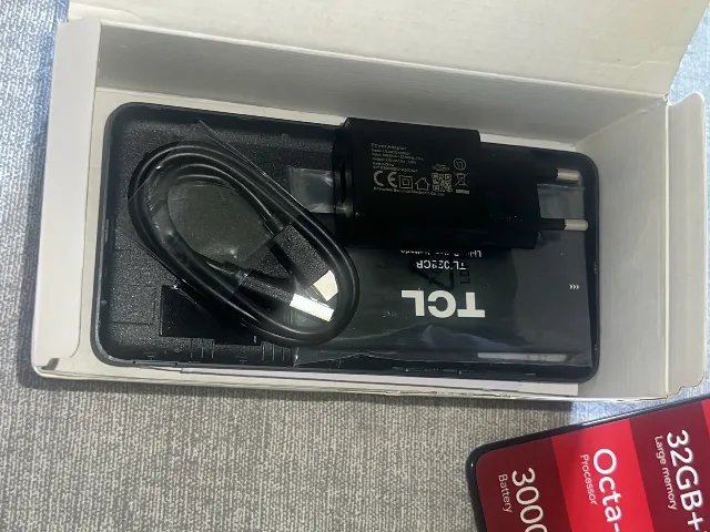 Telefon TCL 501 nou – fotografia 5 din 8