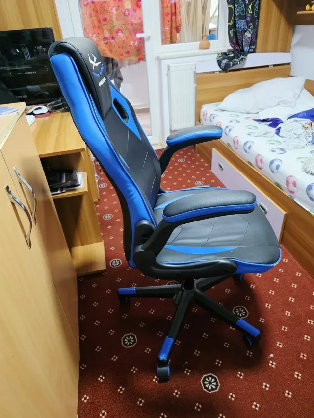 scaun gaming in stare foarte buna – fotografia 4 din 4