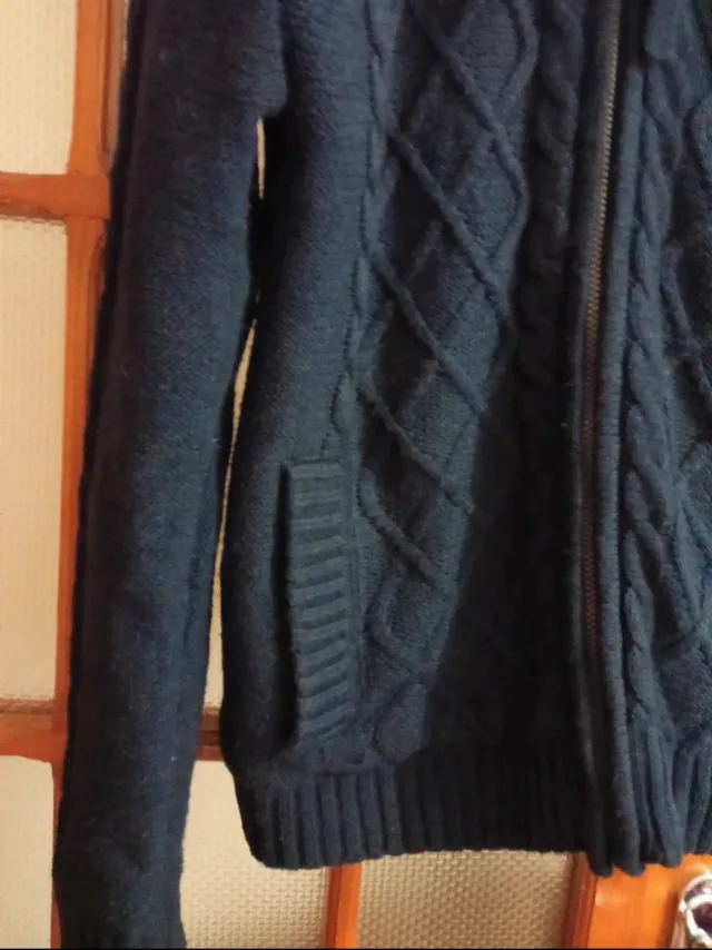 Cardigan bărbătesc tricotat cu glugă și fermoar, mărimea L – fotografia 2 din 4