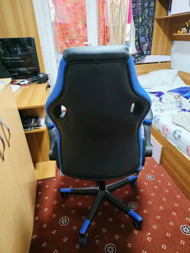 scaun gaming in stare foarte buna – fotografia 2 din 4