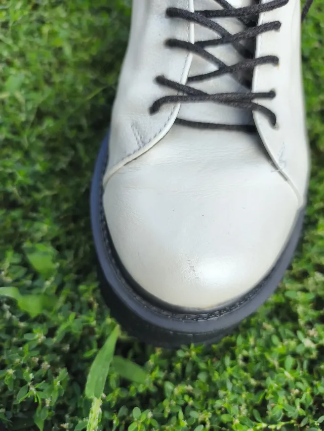 ghete din piele – fotografia 5 din 7