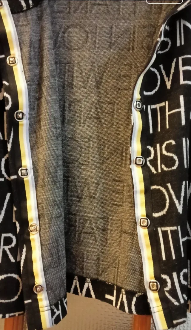 Bluză / Cardigan Street One mărimea 38, imprimeu text alb-negru – fotografia 3 din 4