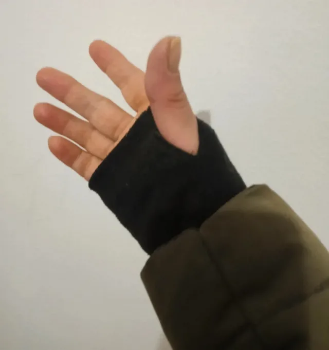 Geacă damă matlasată verde kaki, mărimea 42, stare foarte bună – fotografia 6 din 8