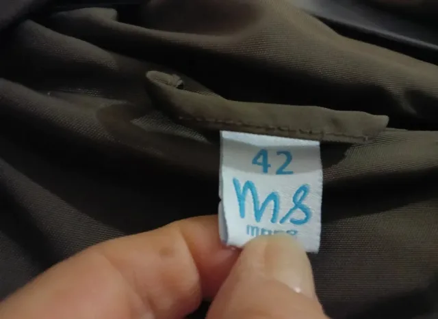 Geacă damă matlasată verde kaki, mărimea 42, stare foarte bună – fotografia 3 din 8