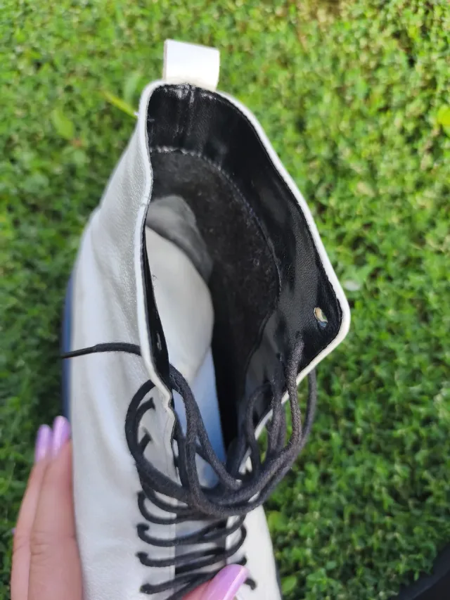 ghete din piele – fotografia 7 din 7