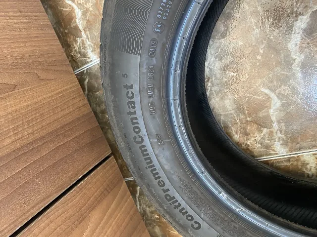 Cauciucuri Continental 215/60R16 – fotografia 3 din 3