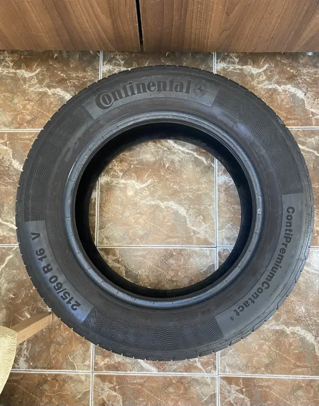 Cauciucuri Continental 215/60R16 – fotografia 2 din 3
