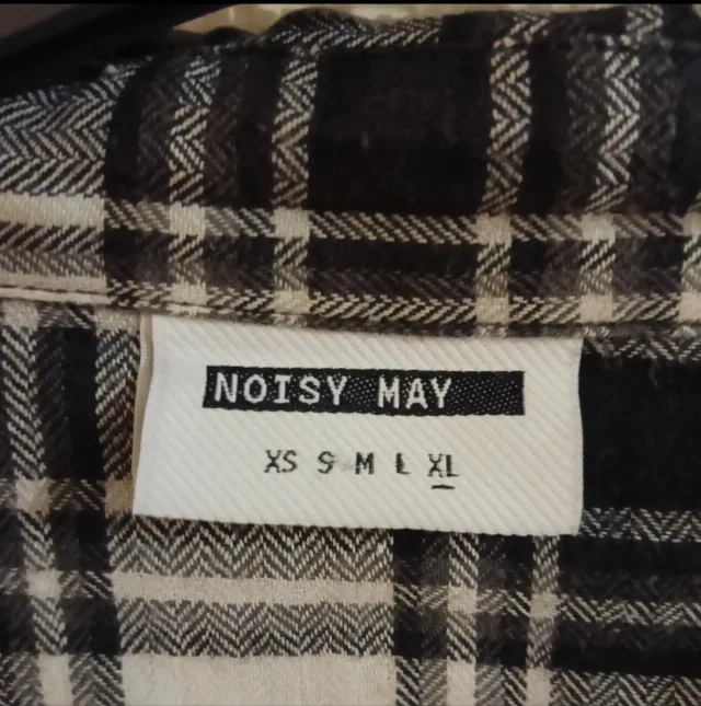 Cămașă damă Zara în carouri alb-negru, mărimea XL – fotografia 2 din 2