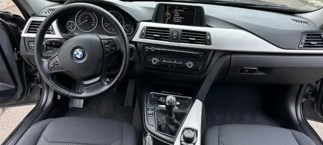Auto BMW 320 E disel – fotografia 7 din 8