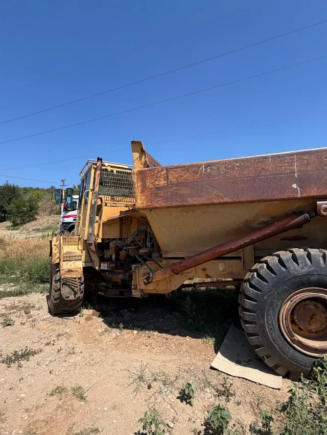 Dumper 6x6 Terex – fotografia 5 din 8