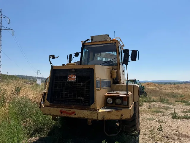 Dumper 6x6 Terex – fotografia 7 din 8