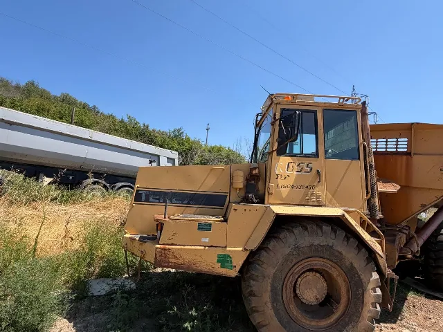 Dumper 6x6 Terex – fotografia 8 din 8