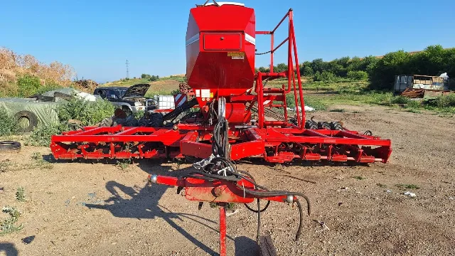 Semănătoare HORSCH PRONTO 6DC cu fertilizare – fotografia 3 din 5