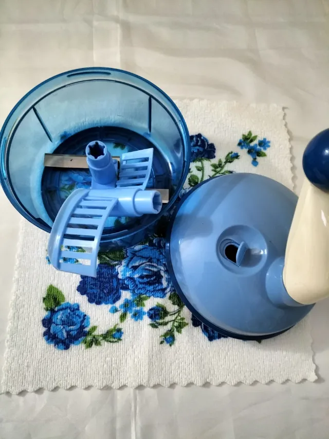 Robot de bucătărie manual Tupperware Quick Chef – fotografia 4 din 5